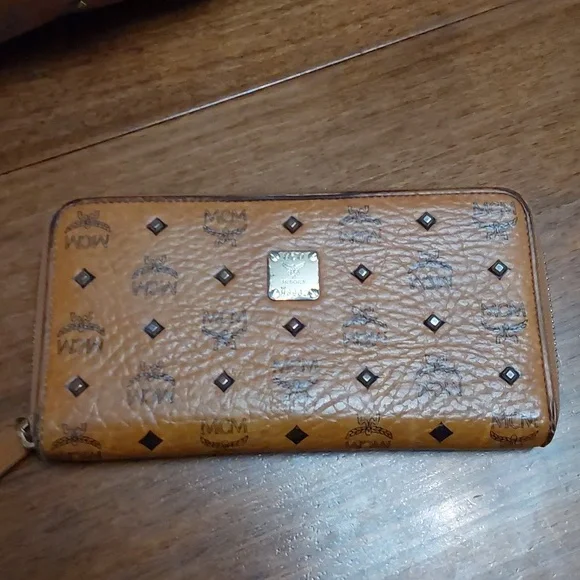 MCM Cognac Hobo Bag with Matching Wallet Iconic Monogram Print - Picture 7 of 12